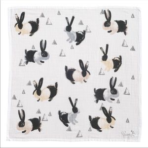 Coveted Things Organic Cotton Swaddle Blanket 🐰